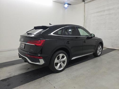 2023 Audi Q5 45 S line Premium