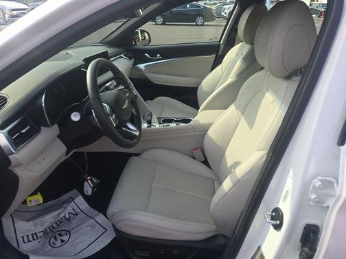 2025 Genesis G70 2.5T RWD