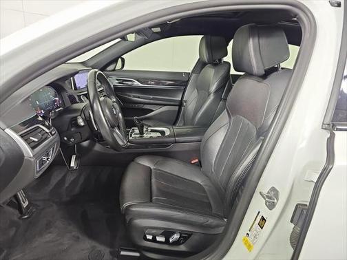 2022 BMW 750 Li