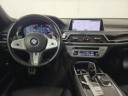 2022 BMW 750 Li