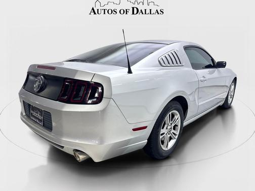 Ingot Silver 2014 Ford Mustang V6