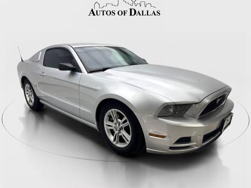 Ingot Silver 2014 Ford Mustang V6