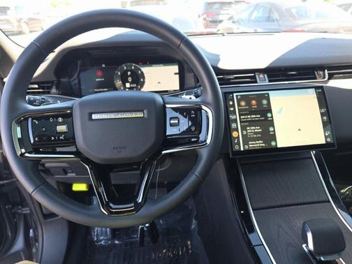 2025 Land Rover Range Rover Evoque Core S