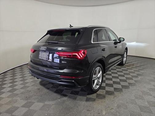 2021 Audi Q3 45 S line Premium