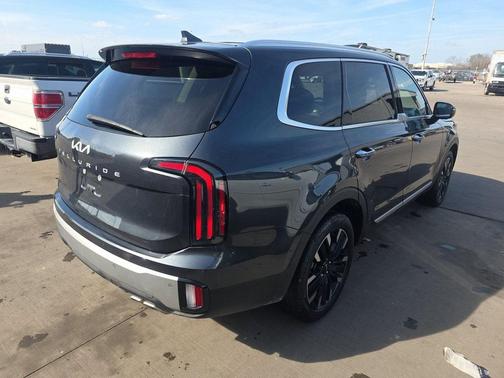 2023 Kia Telluride SX