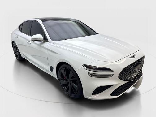 Alta White 2022 Genesis G70 3.3T RWD