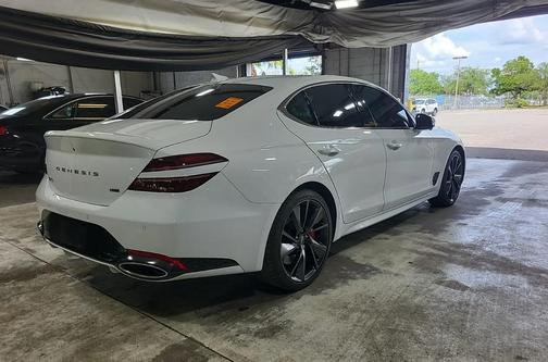 Alta White 2022 Genesis G70 3.3T RWD