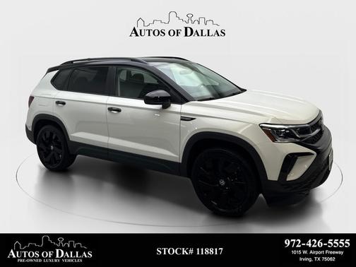 Pure White w/Deep Black Roof 2024 Volkswagen Taos 1.5T SE Black