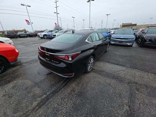 2021 Lexus ES 250 Base