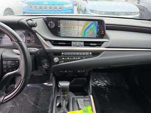 2021 Lexus ES 250 Base