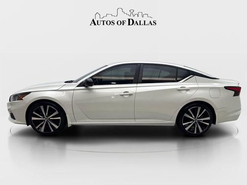 Pearl White Tricoat 2022 Nissan Altima SR VC-Turbo FWD