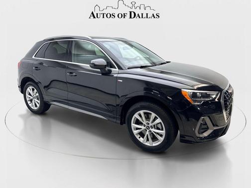Mythos Black Metallic 2022 Audi Q3 45 S line Premium