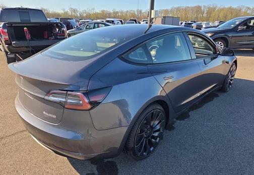 Midnight Silver Metallic 2022 Tesla Model 3 Performance