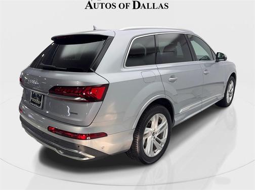 2021 Audi Q7 45 Premium