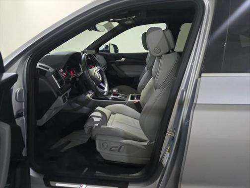 2022 Audi Q5 45 S line Premium