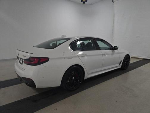2023 BMW 530 i