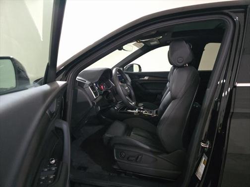 2023 Audi Q5 45 S line Premium