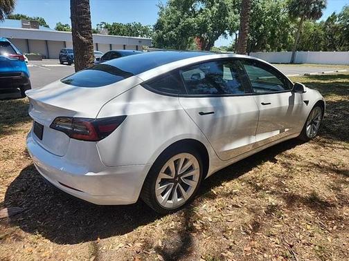 2021 Tesla Model 3 Standard Range Plus