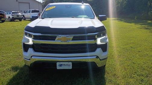 Summit White 2022 Chevrolet Silverado 1500 LT