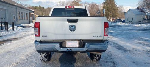 2021 RAM 2500 Tradesman Crew Cab 4x4 6'4' Box