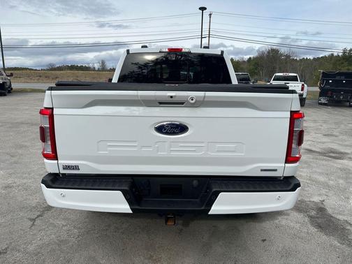 Oxford White 2023 Ford F-150 Lariat