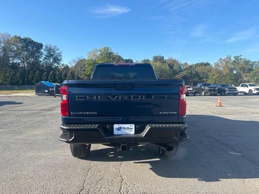 2022 Chevrolet Silverado 2500 Custom