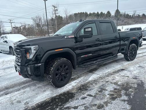 Onyx Black 2024 GMC Sierra 2500 AT4
