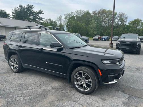 Diamond Black Crystal Pearlcoat 2022 Jeep Grand Cherokee L Limited