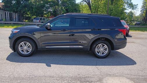 Agate Black Metallic 2023 Ford Explorer XLT