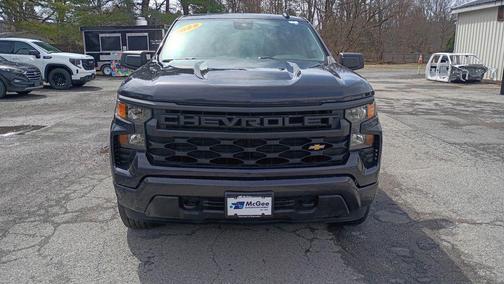 2022 Chevrolet Silverado 1500 Custom