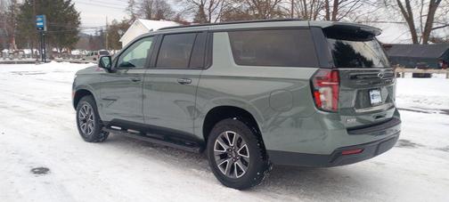 2023 Chevrolet Suburban 4WD Z71