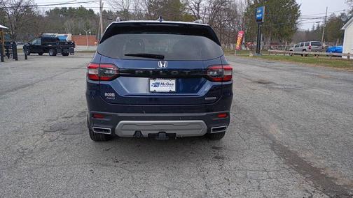 Obsidian Blue Pearl 2023 Honda Pilot Touring 8-Passenger
