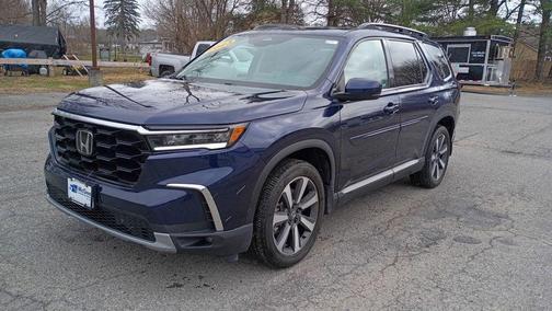 Obsidian Blue Pearl 2023 Honda Pilot Touring 8-Passenger