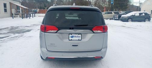 2018 Chrysler Pacifica Touring-L Plus