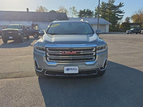 2023 GMC Acadia AWD SLT