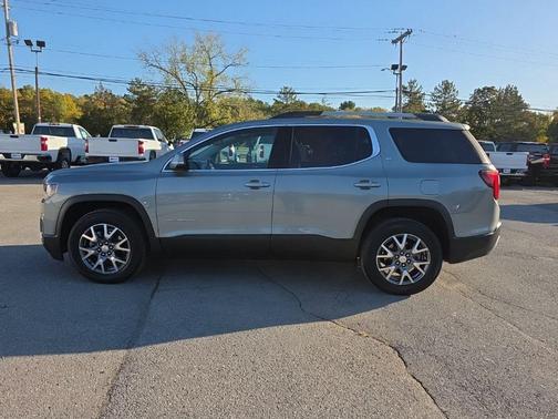 2023 GMC Acadia AWD SLT