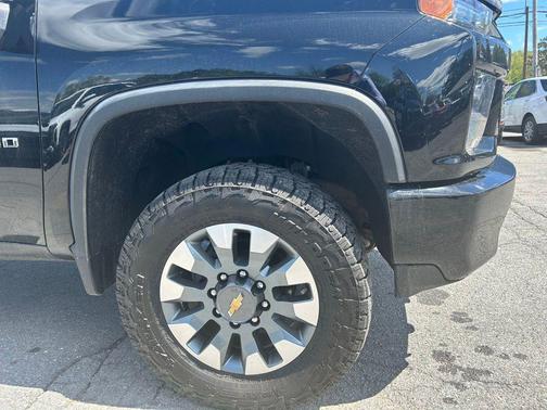 Summit White 2022 Chevrolet Silverado 2500 LT