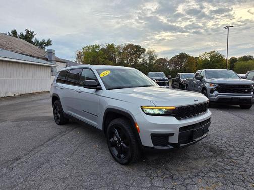 2023 Jeep Grand Cherokee L Altitude