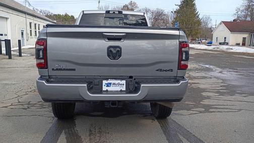 2023 RAM 2500 Laramie Crew Cab 4x4 6'4' Box