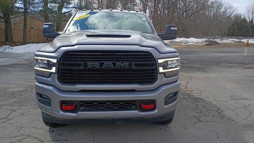2023 RAM 2500 Laramie Crew Cab 4x4 6'4' Box