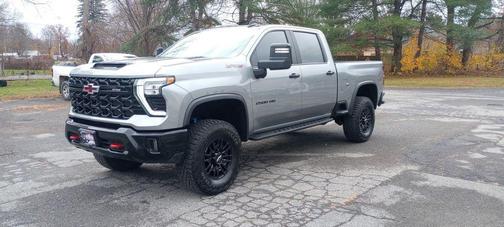 2024 Chevrolet Silverado 2500 4WD Crew Cab Standard Bed ZR2