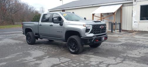 2024 Chevrolet Silverado 2500 4WD Crew Cab Standard Bed ZR2