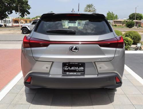1J7 2026 Lexus UX 300h Base