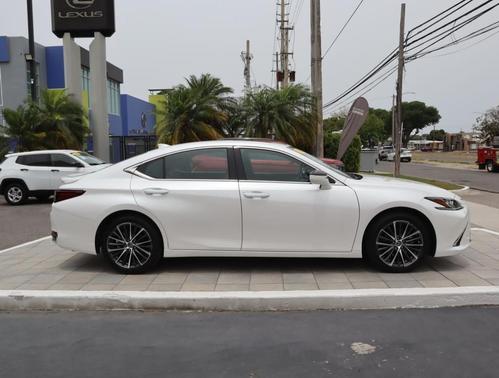 White 2023 Lexus ES 300h 300H
