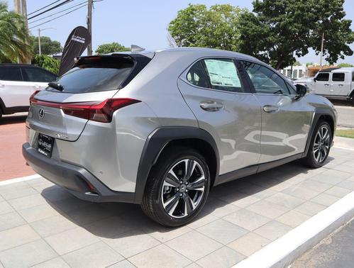 Ultra White 2026 Lexus UX 300h Base