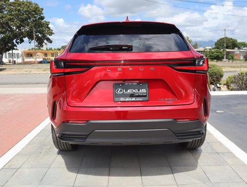 2026 Lexus NX 450h+ Premium