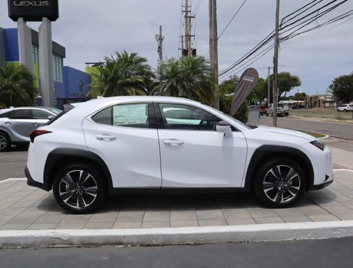 2026 Lexus UX 300h Base
