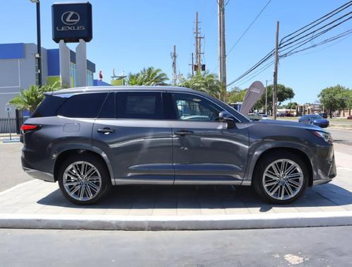 2026 Lexus TX 550h+ Luxury