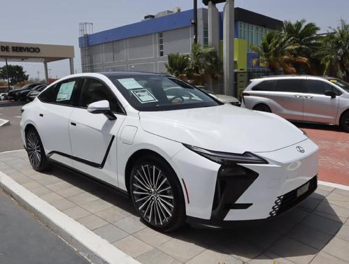 083 2026 Lexus ES 350e Premium