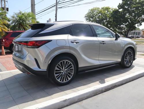 White Pearl 2024 Lexus RX 450h+ Luxury